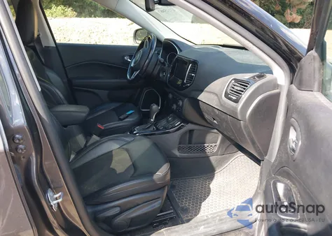 2021 Jeep Compass Altitude 4X4 из США, поврежденный, VIN 3C4NJDBB2MT504048